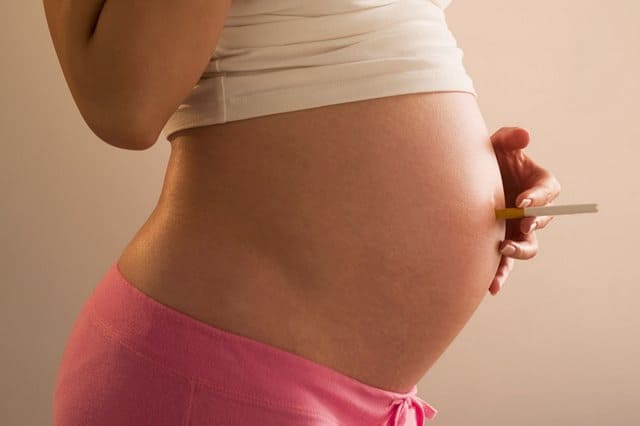 hamileyken sigara icmenin zararlari nelerdir